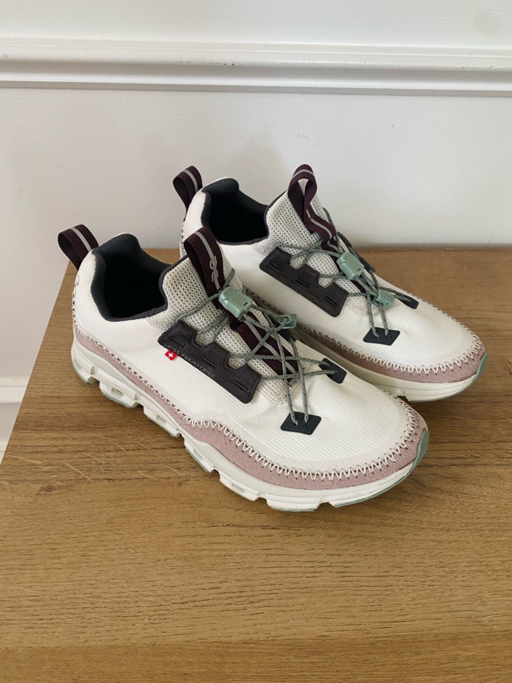 On Running Cloudaway Ice Misa size 8